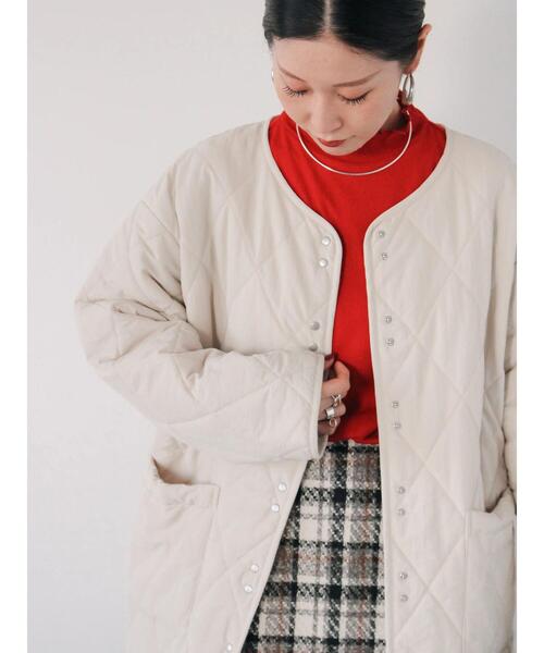 Samansa Mos2 blue(サマンサモスモスブルー)の「キルトミドルコート(その他アウター・レディース・グリーン/ライトベージュ/グレー・F)」の3枚目の写真