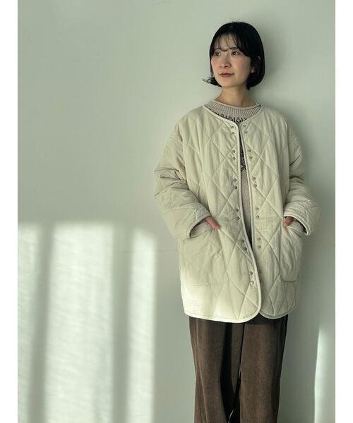 Samansa Mos2 blue(サマンサモスモスブルー)の「キルトミドルコート(その他アウター・レディース・グリーン/ライトベージュ/グレー・F)」の11枚目の写真