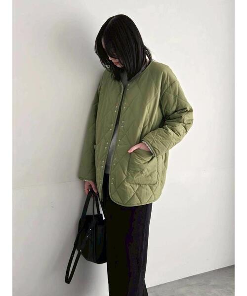 Samansa Mos2 blue(サマンサモスモスブルー)の「キルトミドルコート(その他アウター・レディース・グリーン/ライトベージュ/グレー・F)」の18枚目の写真