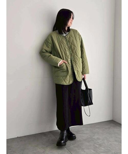 Samansa Mos2 blue(サマンサモスモスブルー)の「キルトミドルコート(その他アウター・レディース・グリーン/ライトベージュ/グレー・F)」の19枚目の写真
