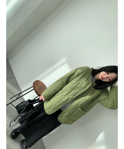 Samansa Mos2 blue(サマンサモスモスブルー)の「キルトミドルコート(その他アウター・レディース・グリーン/ライトベージュ/グレー・F)」の22枚目の写真