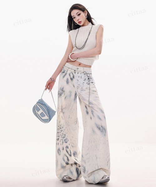 Dalfwin(ダールフィン)の「韓国ファッション レオパード柄ハイウエストワイドデニム(デニムパンツ・レディース・ホワイト・LARGE/MEDIUM/SMALL)」の2枚目の写真