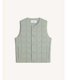 Maison Kitsune（メゾンキツネ）の「QUILTED VEST（ベスト）」