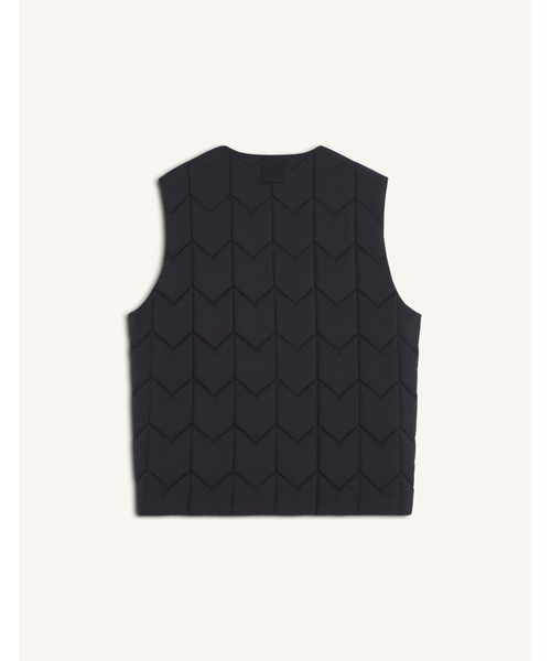 Maison Kitsune(メゾンキツネ)の「QUILTED VEST(ベスト・メンズ・セージグリーン/ブラック・M/S/L/XS/XL)」の4枚目の写真