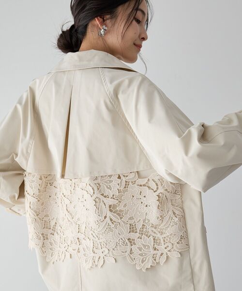 YECCA VECCA（イェッカヴェッカ）の「レースMIXショートトレンチコート（トレンチコート・レディース・ベージュ/ネイビー/アイボリー・FREE）」の15枚目の写真