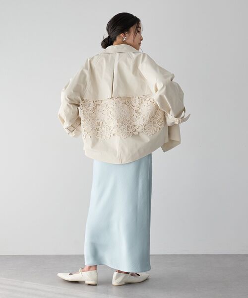 YECCA VECCA（イェッカヴェッカ）の「レースMIXショートトレンチコート（トレンチコート・レディース・ベージュ/ネイビー/アイボリー・FREE）」の20枚目の写真