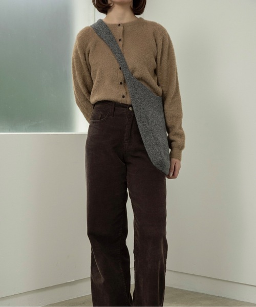 lawgy(ラウジー)の「shaggy button point compact cardigan / シャギーボタンポイントコンパクトカーディガン(カーディガン/ボレロ・レディース・アイボリー/キャメル・FREE)」の14枚目の写真