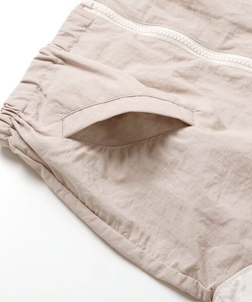 BREEZE（ブリーズ）の「切替ウィンドブレーカー(セットアップ可)_ジュニア対応（ナイロンジャケット・キッズ・オレンジ/ベージュ/サックスブルー/ブラック・130/140/80/90/100/110/120/150）」の9枚目の写真