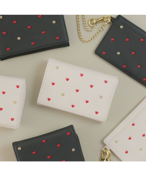 MARY QUANT（マリークワント）の「ハートフロート カードケース（カードケース・レディース・ブラック/ホワイト・FREE）」の6枚目の写真
