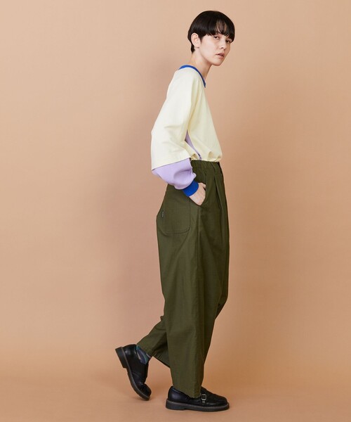 FRAPBOIS(フラボア)の「バックサテン パンツ(その他パンツ・レディース・ベージュ/グリーン・1/2/3/0)」の13枚目の写真