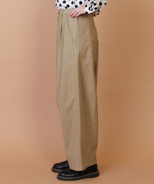 FRAPBOIS(フラボア)の「バックサテン パンツ(その他パンツ・レディース・ベージュ/グリーン・1/2/3/0)」の14枚目の写真