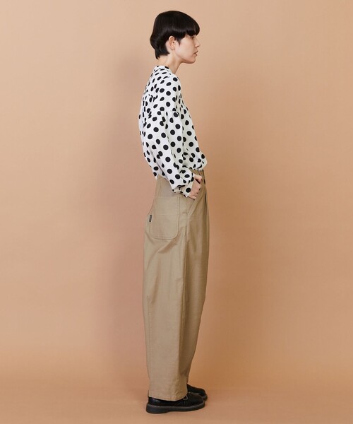 FRAPBOIS(フラボア)の「バックサテン パンツ(その他パンツ・レディース・ベージュ/グリーン・1/2/3/0)」の20枚目の写真