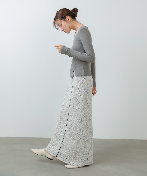 Bab(バブ)の「【セットアップ対応可能】【選べるサイズ展開】MIX編みラインニットスカート(スカート・レディース・ブラック/アイボリー・S/M)」の6枚目の写真