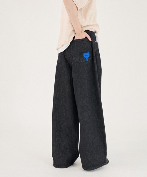 ONCILY(オンシェリー)の「MELTING HEART WIDE DENIM PANTS / メルティングハートワイドデニムパンツ(デニムパンツ・メンズ・インディゴブルー/ブラック/ライトインディゴブルー/ブラック系その他/ナチュラル/ブラック系その他2/ブラウン/カーキ・SMALL/MEDIUM/LARGE)」の17枚目の写真
