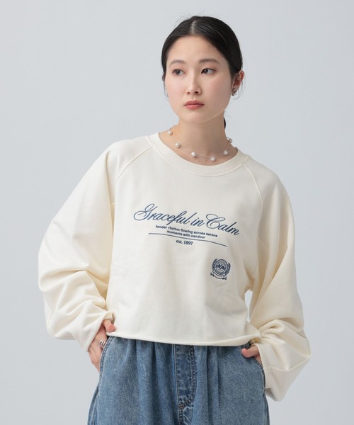 LEPSIM(レプシィム)の「ショート刺繍裏毛プルオーバー 645480(スウェット・レディース・ネイビー/ライトグレー/アイボリー・FREE)」の5枚目の写真