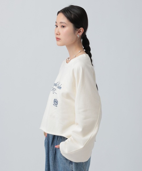 LEPSIM(レプシィム)の「ショート刺繍裏毛プルオーバー 645480(スウェット・レディース・ネイビー/ライトグレー/アイボリー・FREE)」の6枚目の写真