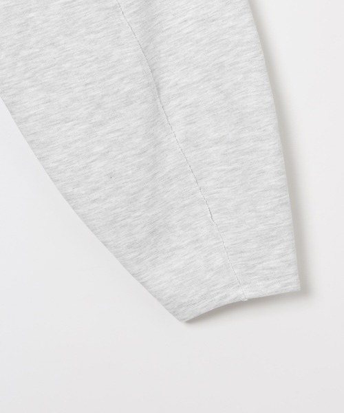 LEPSIM(レプシィム)の「ショート刺繍裏毛プルオーバー 645480(スウェット・レディース・ネイビー/ライトグレー/アイボリー・FREE)」の15枚目の写真