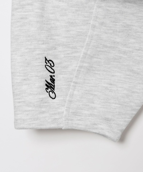 LEPSIM(レプシィム)の「ショート刺繍裏毛プルオーバー 645480(スウェット・レディース・ネイビー/ライトグレー/アイボリー・FREE)」の18枚目の写真