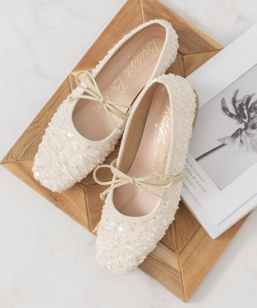 Bridget Birkin(ブリジットバーキン)の「【Bridget Birkin】ツイードスパンコールリボンパンプス(561520)(パンプス・レディース・ブラック系その他/ピンク系その他/ホワイト系その他・23/22.5/24/23.5/24.5)」の2枚目の写真