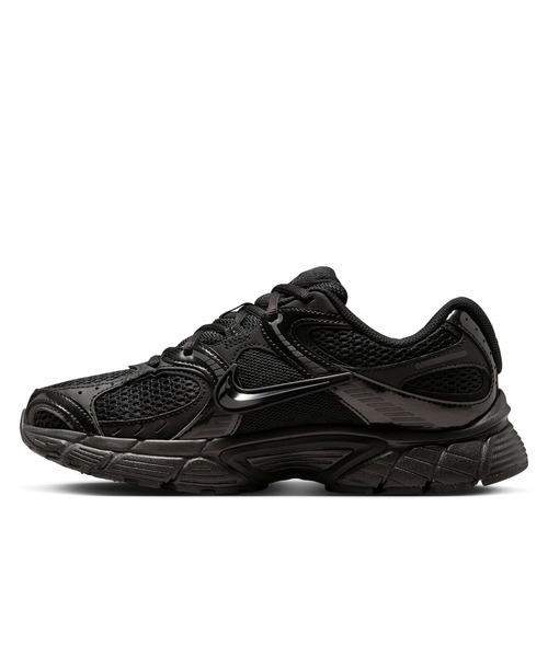 NIKE(ナイキ)の「NIKE ナイキ WS V5 RNR HQ7901-001(スニーカー・レディース・ブラック×ブラック・23.0cm/23.5cm/24.0cm/24.5cm/25.0cm)」の4枚目の写真