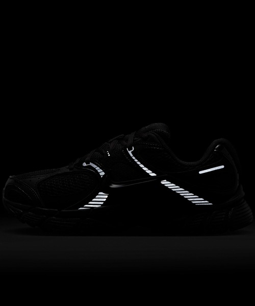 NIKE(ナイキ)の「NIKE ナイキ WS V5 RNR HQ7901-001(スニーカー・レディース・ブラック×ブラック・23.0cm/23.5cm/24.0cm/24.5cm/25.0cm)」の10枚目の写真