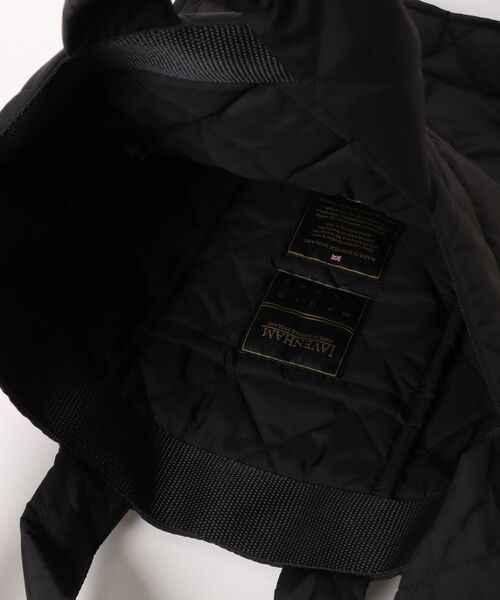 LAVENHAM（ラベンハム）の「Black Edition Tile Bag Unisex / ブラック エディション タイル バッグ ユニセックス（トートバッグ・レディース・ダークブラック・ONE SIZE）」の6枚目の写真