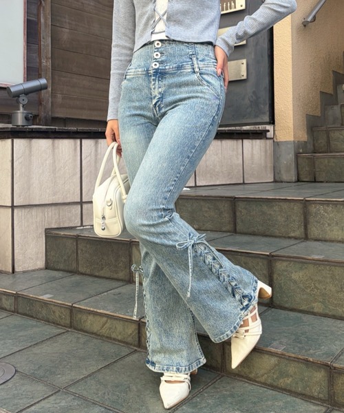 Another Branch olive des olive（アナザーブランチオリーブデオリーブ）の「サイドレースＵＰセミフレアデニム（その他パンツ・レディース・ケミカルウォッシュ/その他/スミクロ・MEDIUM/SMALL）」の3枚目の写真