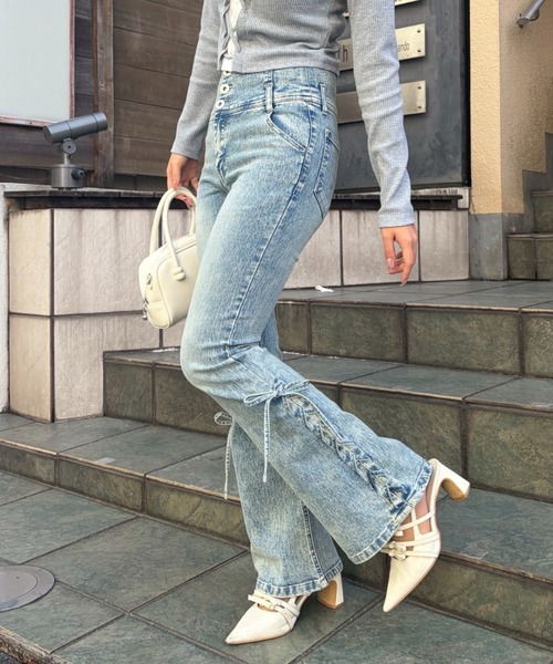 Another Branch olive des olive（アナザーブランチオリーブデオリーブ）の「サイドレースＵＰセミフレアデニム（その他パンツ・レディース・ケミカルウォッシュ/その他/スミクロ・MEDIUM/SMALL）」の6枚目の写真