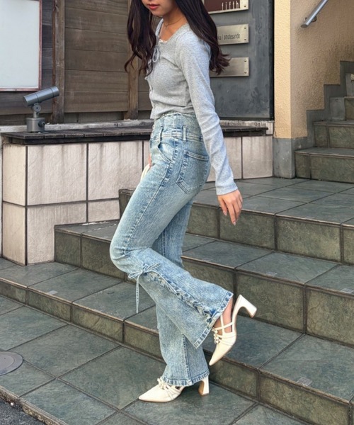 Another Branch olive des olive（アナザーブランチオリーブデオリーブ）の「サイドレースＵＰセミフレアデニム（その他パンツ・レディース・ケミカルウォッシュ/その他/スミクロ・MEDIUM/SMALL）」の8枚目の写真