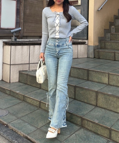 Another Branch olive des olive（アナザーブランチオリーブデオリーブ）の「サイドレースＵＰセミフレアデニム（その他パンツ・レディース・ケミカルウォッシュ/その他/スミクロ・MEDIUM/SMALL）」の10枚目の写真