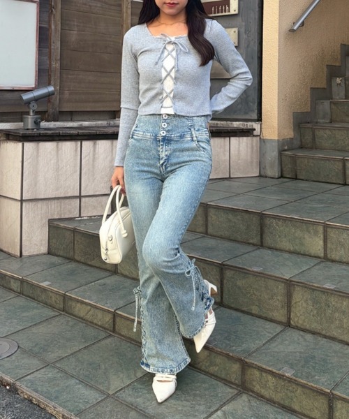 Another Branch olive des olive（アナザーブランチオリーブデオリーブ）の「サイドレースＵＰセミフレアデニム（その他パンツ・レディース・ケミカルウォッシュ/その他/スミクロ・MEDIUM/SMALL）」の4枚目の写真