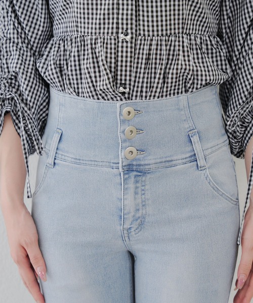 Another Branch olive des olive（アナザーブランチオリーブデオリーブ）の「サイドレースＵＰセミフレアデニム（その他パンツ・レディース・ケミカルウォッシュ/その他/スミクロ・MEDIUM/SMALL）」の15枚目の写真