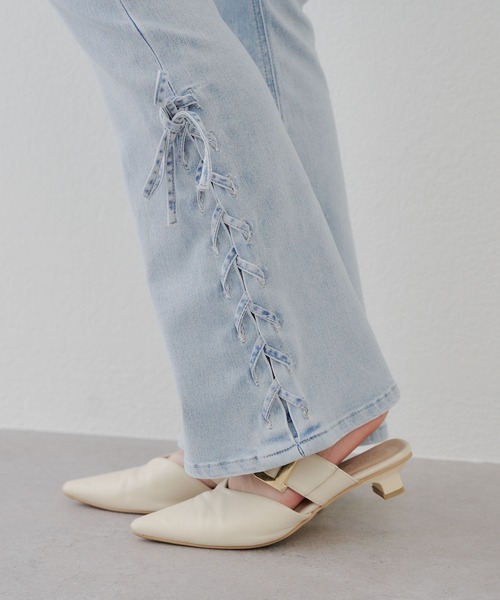 Another Branch olive des olive（アナザーブランチオリーブデオリーブ）の「サイドレースＵＰセミフレアデニム（その他パンツ・レディース・ケミカルウォッシュ/その他/スミクロ・MEDIUM/SMALL）」の17枚目の写真