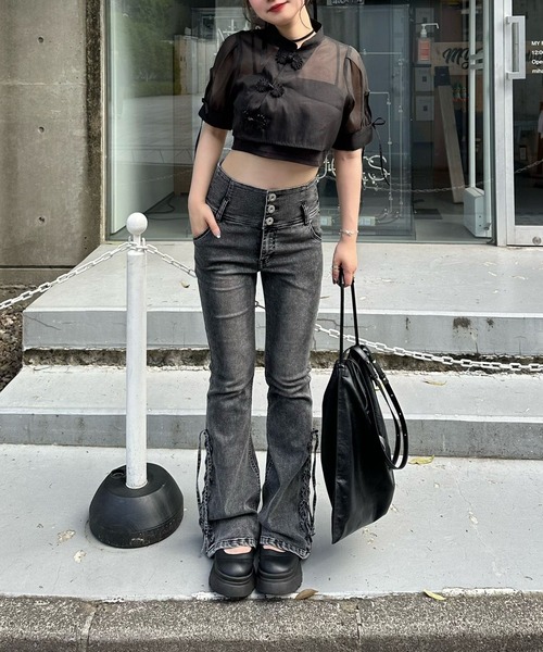 Another Branch olive des olive（アナザーブランチオリーブデオリーブ）の「サイドレースＵＰセミフレアデニム（その他パンツ・レディース・ケミカルウォッシュ/その他/スミクロ・MEDIUM/SMALL）」の18枚目の写真