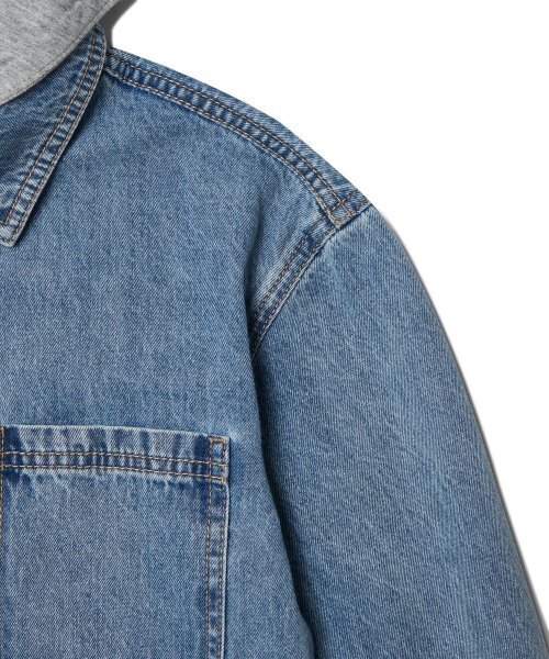 MUSINSA STANDARD KIDS（ムシンサスタンダードキッズ）の「オーバーサイズ デタッチャブル フード デニム シャツ [ライトインディゴ]（シャツ/ブラウス・レディース・その他・100/110/120/130/140/150/160）」の10枚目の写真