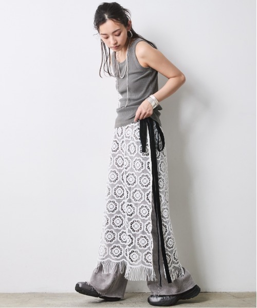 CHIC STYLE(シックスタイル)の「ピグメント染テレコタンクトップ<大きいサイズ有>シックスタイル(キャミソール・レディース・オフホワイト/モカ/チャコール・L/M/5L/4L/3L/LL)」の9枚目の写真
