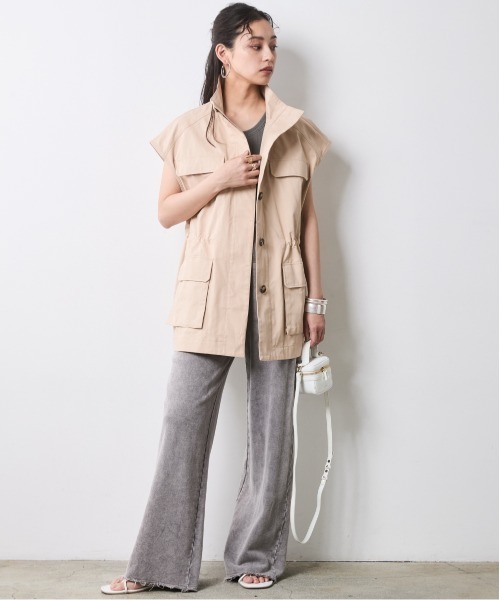 CHIC STYLE(シックスタイル)の「ピグメント染テレコタンクトップ<大きいサイズ有>シックスタイル(キャミソール・レディース・オフホワイト/モカ/チャコール・L/M/5L/4L/3L/LL)」の13枚目の写真
