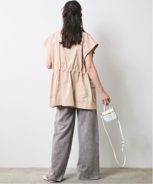 CHIC STYLE(シックスタイル)の「ピグメント染テレコタンクトップ<大きいサイズ有>シックスタイル(キャミソール・レディース・オフホワイト/モカ/チャコール・L/M/5L/4L/3L/LL)」の15枚目の写真