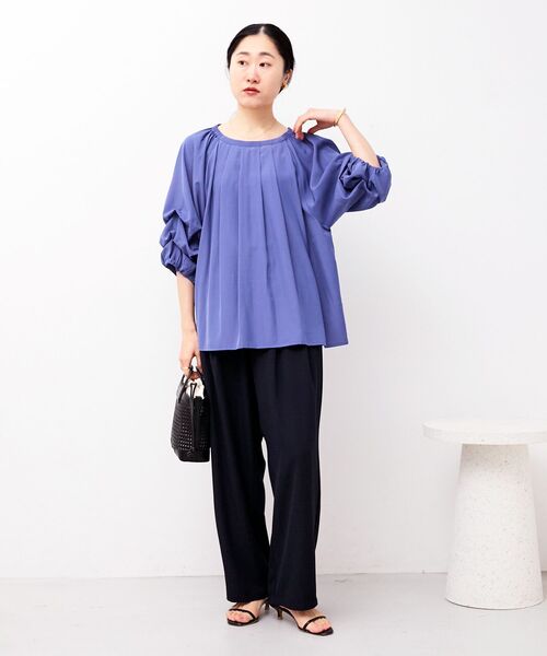 le.coeur blanc（ルクールブラン）の「タックスリーブブラウス（シャツ/ブラウス・レディース・オフホワイト/ブルー/ダークグレー・38）」の17枚目の写真