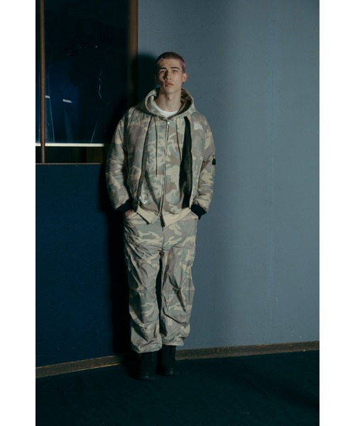 BILLIONAIRE BOYS CLUB(ビリオネア・ボーイズ・クラブ)の「REVERSIBLE NYLON MA-1(MA-1・メンズ・グリーン系その他/ブラック系その他・X-LARGE/LARGE/MEDIUM)」の12枚目の写真