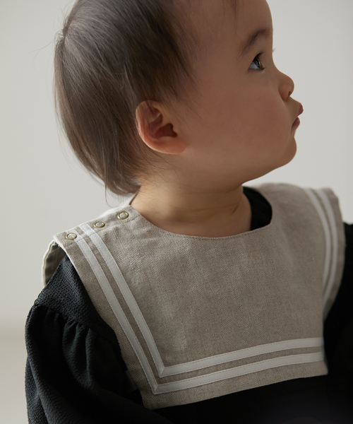 IENA ENFANT(イエナアンファン)の「【BASIC】セーラースタイベスト baby(スタイ/よだれかけ・キッズ・ブラック/ベージュ/ホワイト系その他/ホワイト・FREE)」の10枚目の写真