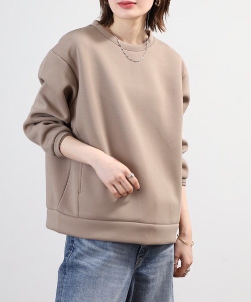 OMNES(オムネス)の「スポンジポンチ後裾ファスナープルオーバー(Tシャツ/カットソー・レディース・モカ/ネイビー・FREE)」の6枚目の写真
