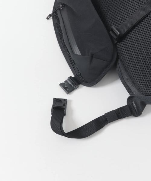 SALOMON（サロモン）の「SALOMON　ADV CROSS BODY BAG（ショルダーバッグ・メンズ・ブラック・FREE）」の2枚目の写真