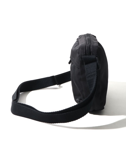 Calvin Klein（カルバン・クライン）の「【Calvin Klein/カルバンクライン】BOLD CAMERA BAG / ボールド カメラバッグ ショルダーバッグ（ショルダーバッグ・メンズ・ブラック・FREE）」の9枚目の写真