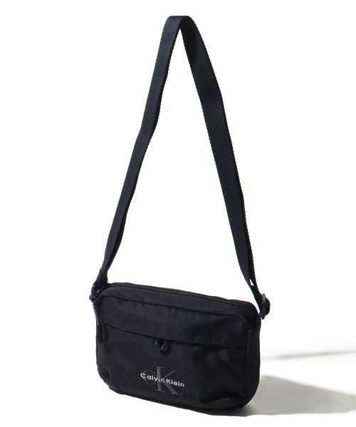 Calvin Klein（カルバン・クライン）の「【Calvin Klein/カルバンクライン】BOLD CAMERA BAG / ボールド カメラバッグ ショルダーバッグ（ショルダーバッグ・メンズ・ブラック・FREE）」の12枚目の写真