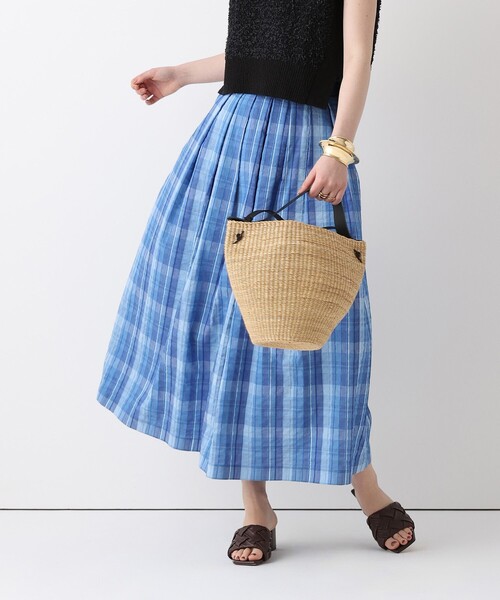 allureville（アルアバイル）の「オンブレーチェックタックスカート（スカート・レディース・ブルー・2/1）」の3枚目の写真