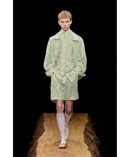MASU(エムエーエスユー)の「UNEVEN VELVET SHORTS(その他パンツ・メンズ・チャコール/その他1・46/44)」の3枚目の写真
