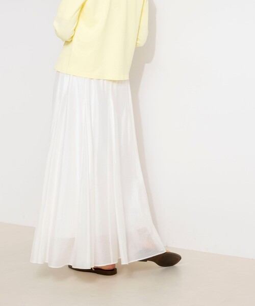 NOLLEY’S Sophi（ノーリーズソフィ）の「ウォッシャブルシアーボリュームフレアロングスカート（スカート・レディース・キャメル/ホワイト/ブラック・38/36/34）」の8枚目の写真