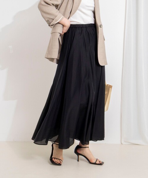 NOLLEY’S Sophi（ノーリーズソフィ）の「ウォッシャブルシアーボリュームフレアロングスカート（スカート・レディース・キャメル/ホワイト/ブラック・38/36/34）」の19枚目の写真