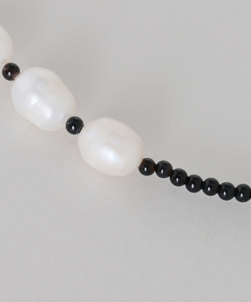 in mood(インムード)の「in mood/インムード ONX&RICEPRL 36cm choker(ネックレス・レディース・ホワイト・FREE)」の6枚目の写真